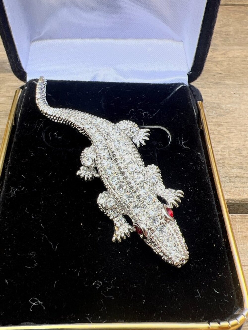 Rhinestone Vintage Alligator Brooch Pin With Red Eyes - Sparkling Silver-Tone